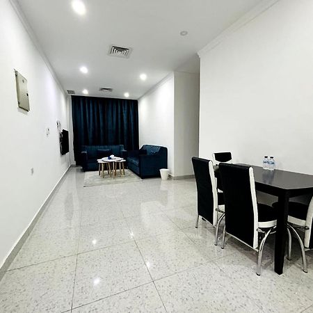 Апартаменты De Iris Regency Fahaheel Кувейт Экстерьер фото