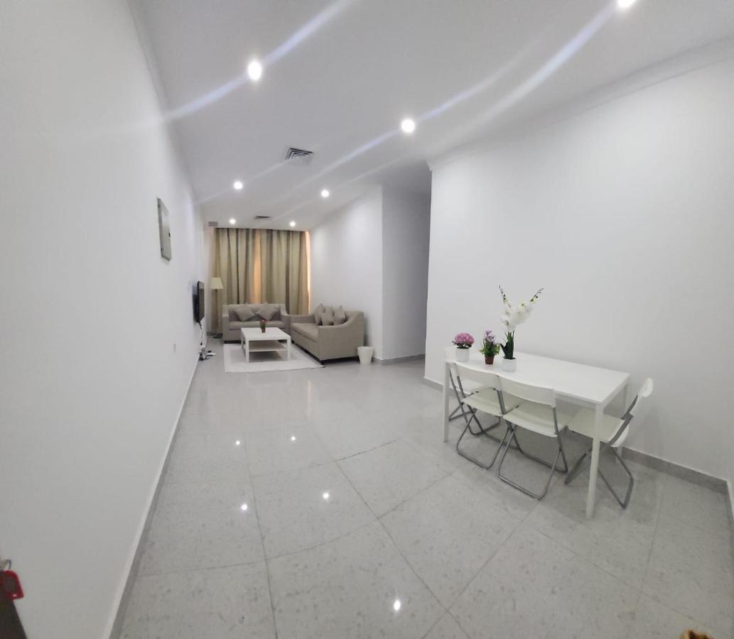 Апартаменты De Iris Regency Fahaheel Кувейт Экстерьер фото