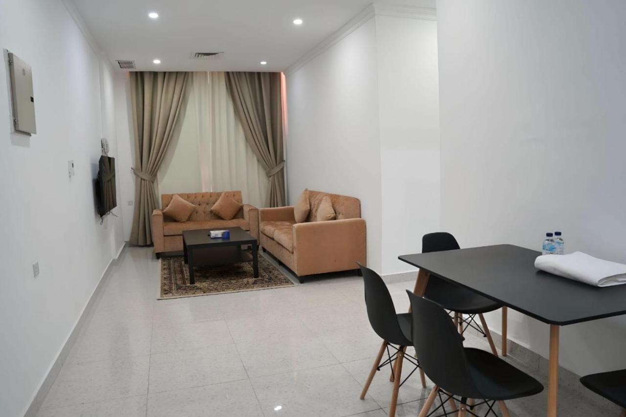 Апартаменты De Iris Regency Fahaheel Кувейт Экстерьер фото