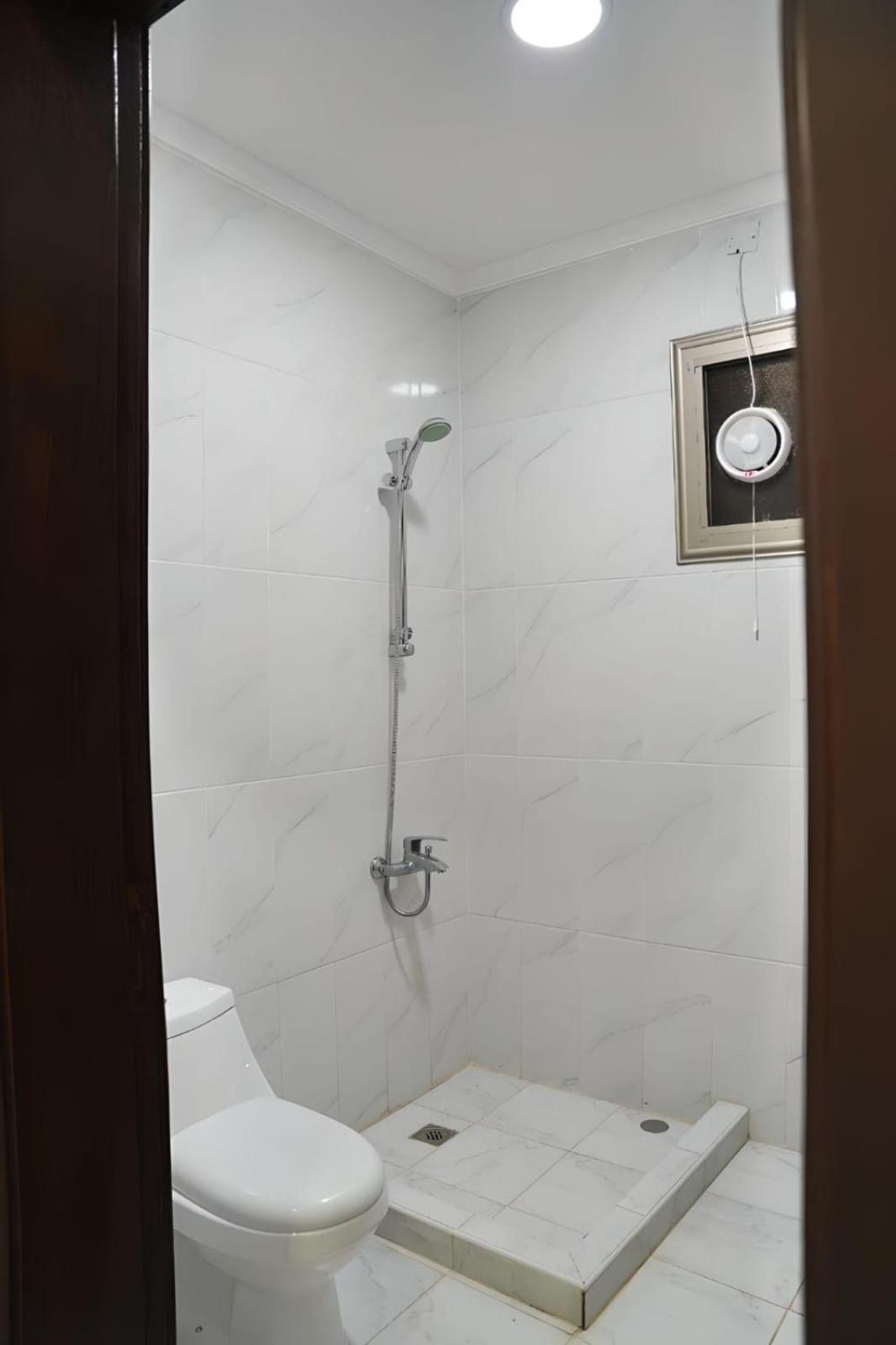 Апартаменты De Iris Regency Fahaheel Кувейт Экстерьер фото